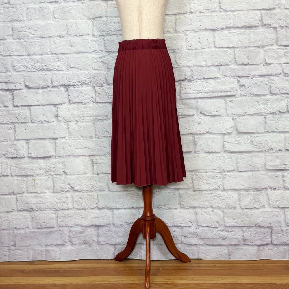 Athleta Hayes Crimson Pleated Midi Skirt - Picture 2 of 9